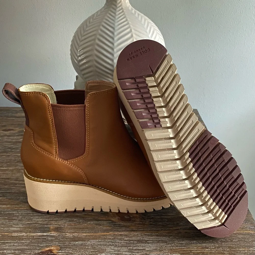 Cole Haan Zerogrand‎ City Wedge Waterproof Ankle Chelsea Boots Booties 9B Tan